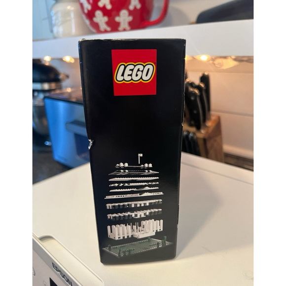 LEGO Architecture: The White House 21006 - Picture 3 of 8